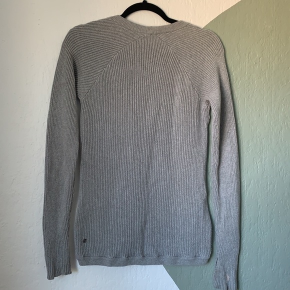 Lululemon Knitted Light Grey Sweater - Picture 2 of 8